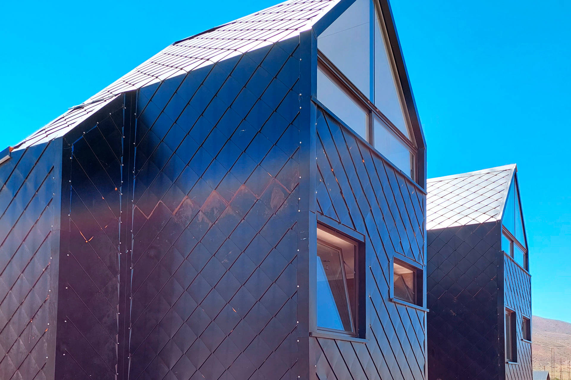 exterior cabaña pueblo andino